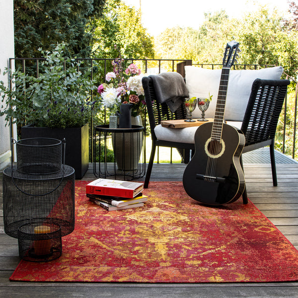 Teppich für Draußen Rot – Vintage Flair: Erleben Sie die Vielseitigkeit des Goliath 653, perfekt als Outdoor Teppich Rot oder stilvoller Akzent für Innenräume.