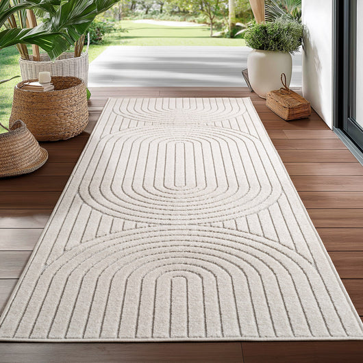 Der Teppich mit Hoch-Tief-Effekt ist ein echter Hingucker. Das elegante Skandinavische Design passt sowohl in moderne als auch in klassische Innenräume. Mit diesem Teppich verleihen Sie Ihrem Raum einen eleganten und zeitgemäßen Stil.