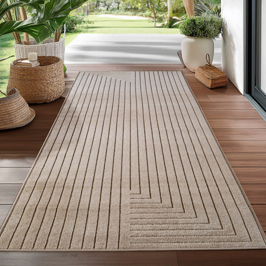 Weicher In- & Outdoor Teppich vor dem Bett – schafft warme Füße am Morgen und bringt moderne Eleganz ins Schlafzimmer.