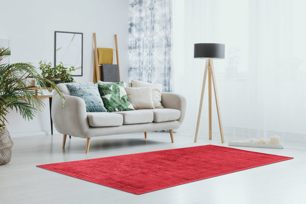 Karma Teppich Cherry: Handgewebter Teppich mit luxuriöser Viskose und Baumwollrücken – für ein gemütliches Ambiente.