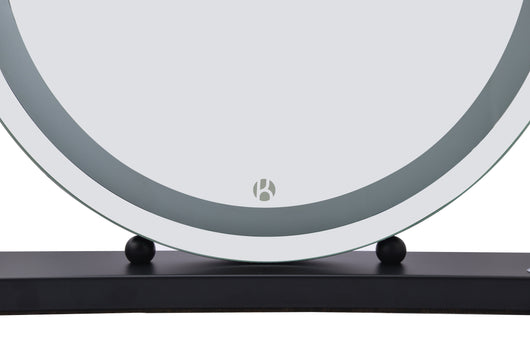 Stilvolles und robustes Design: Kompaktes, elegantes Design in Schwarz, gefertigt aus einer hochwertigen Materialkombination (Eisen, Glas, MDF-Verstärkung).

