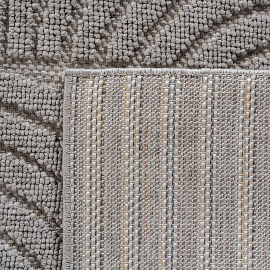 Der Allergiker Teppich Kurzflor "2201" kombiniert Gesundheitsaspekt und Ästhetik. Das fusselarme Polyester und die dezente Farbpalette aus Beige, Silber und Creme machen ihn zum idealen Indoor Teppich. Mit 1.600 g/m² bietet er eine dichte Qualität, die leicht zu pflegen ist.

