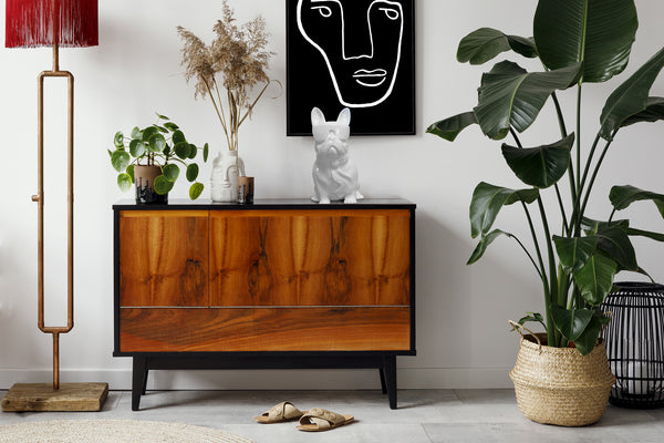 Dekoration Wohnzimmer modern: Die Skulptur Dude 125 ist ein stylischer Blickfang für jedes moderne Interieur.