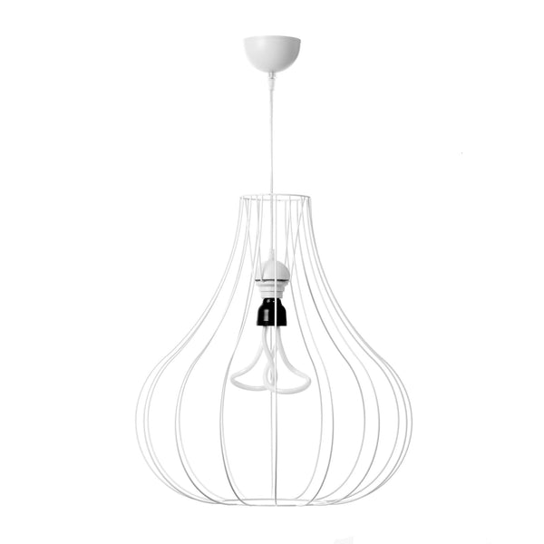 Die harmonische Hängelampe "Leonie 110" verbindet Funktionalität mit Ästhetik. Das minimalistische Design schafft ein stimmiges Gesamtbild und sorgt für eine sanfte, gestreute Beleuchtung. Das Gestell aus robustem Stahldraht ist nicht nur langlebig, sondern auch ein Kunstwerk für sich. Ein Muss für alle, die Wert auf schlichte Eleganz legen.