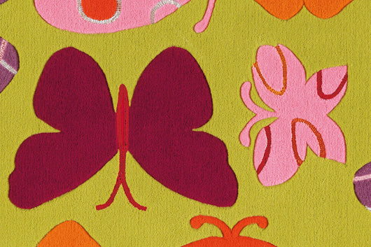 Dieser Kurzflorteppich ist der perfekte Spielteppich für das Kinderzimmer. Der weiche Acryl-Flor lädt zum Spielen und Toben ein und ist gleichzeitig äußerst pflegeleicht. Der Rücken aus Polyester und Baumwolle sorgt für zusätzliche Stabilität. So haben Sie einen robusten und schönen Teppich, der den Anforderungen im Kinderzimmer standhält.

