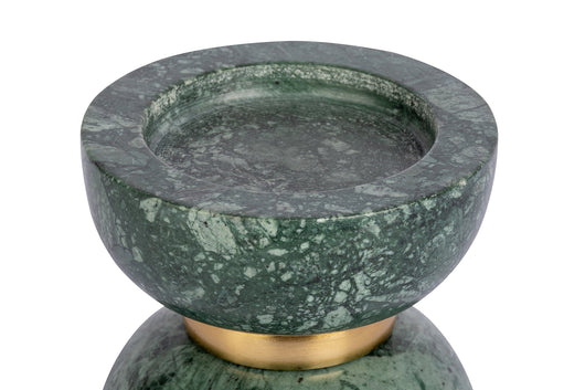Tauchen Sie ein in die Welt des Vintage-Designs mit dieser außergewöhnlichen antiken Deko-Schönheit. Der Kerzenhalter vereint das schwere, edle Material Marmor mit einem dekorativen Metallring für einen look, der an vergangene Zeiten erinnert. Ideal für Liebhaber von antiken Deko-Schönheiten, die ihrem Zuhause charakter verleihen möchten.

