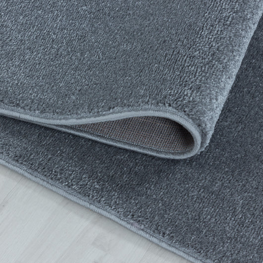 RIO Silber Kurzflor Teppich – Robuste Qualität für Wohnzimmer & Büro 4600- Product vendor