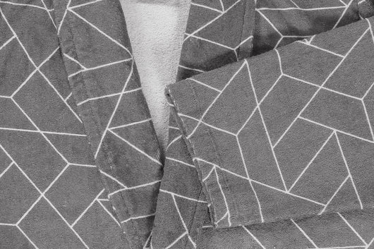 Ideal für Paare: Dank des Unisex-Bademantel-Designs perfekt als Partner-Look im Wellness-Bereich oder zu Hause.

