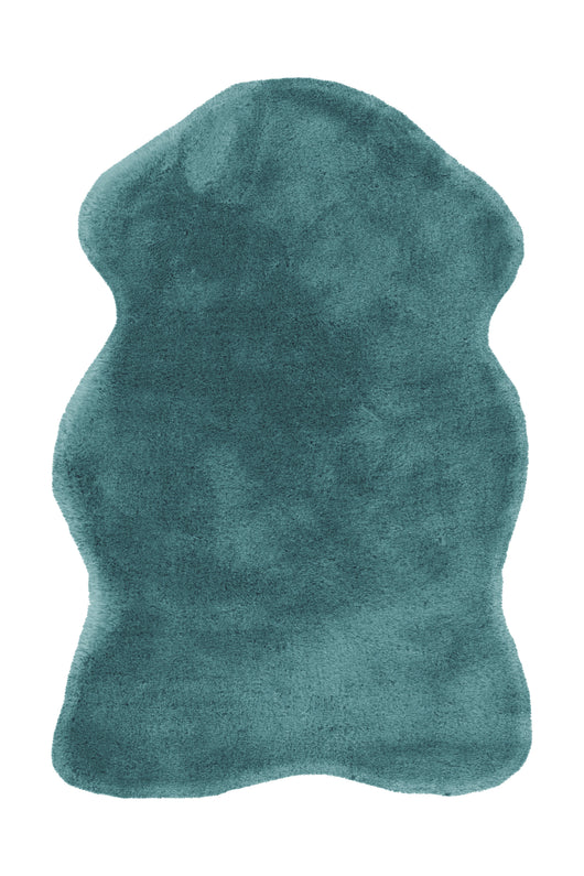 Der Rabbit Sheepskin Teppich in Türkis ist ein eleganter Teppich, der sich sowohl für klassische als auch für moderne Wohnstile eignet. Er ist maschinell getuftet und zeichnet sich durch seine besonders weiche Haptik aus, die an echtes Kaninchenfell erinnert. Dank der pflegeleichten Eigenschaften und der robusten Verarbeitung ist dieser Teppich ideal für den täglichen Gebrauch.