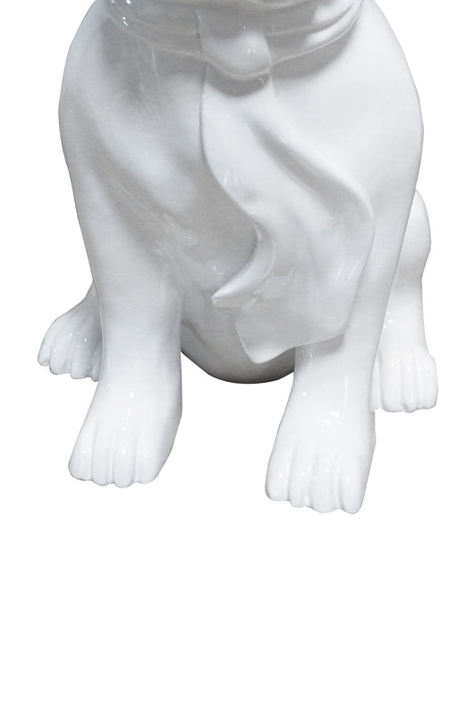 Tierfiguren modern: Bringen Sie mit dieser charmanten Bulldogge Lebendigkeit und Coolness in Ihr Wohnzimmer.