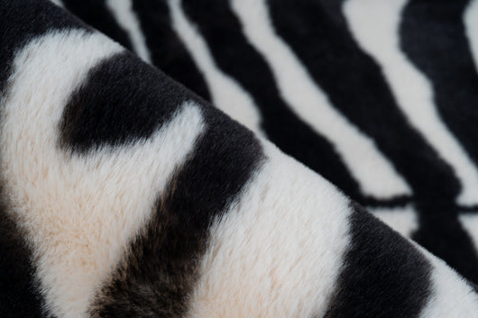 Wohnzimmer Teppich mit samtiger Oberfläche – einfach wohlfühlen.