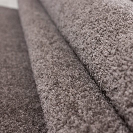 Teppich für Wohnzimmer – Mokka Farbe – Kurzflor Teppich aus Polypropylen 7000- Product vendor