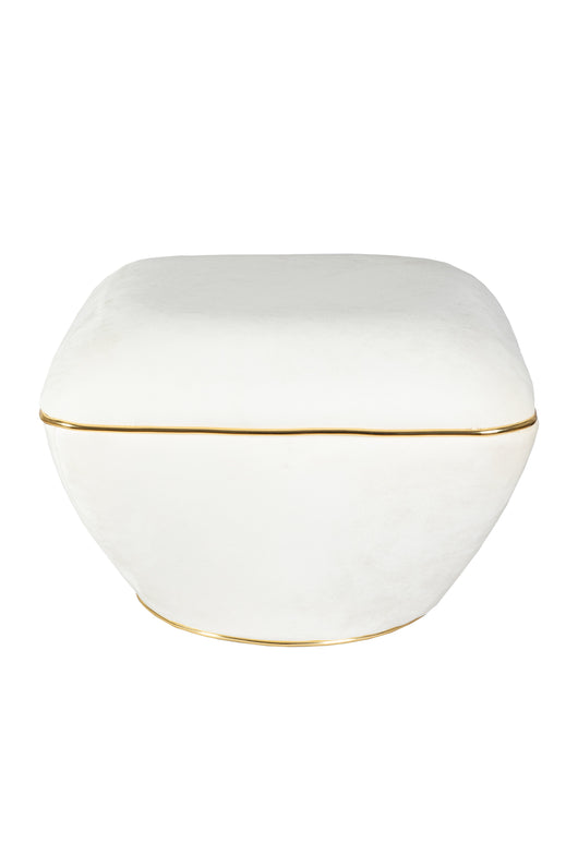 Ein stilvoller Allrounder: Dieser Pouf für viele Zwecke überzeugt durch seine elegante Form und seine Funktionalität.