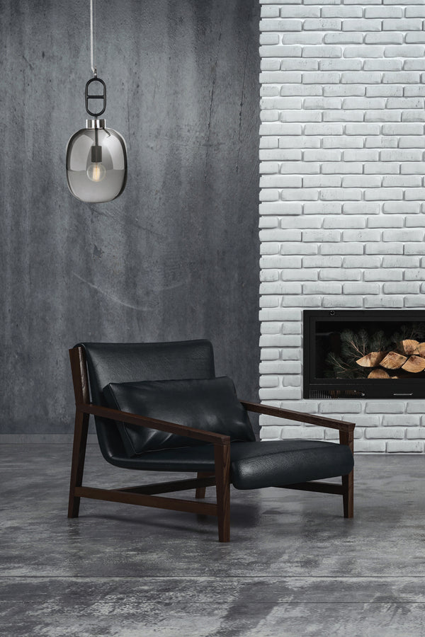 Hängelampe für ein modernes Schlafzimmer: Die Calai I in Grau/Schwarz ist die ideale Wahl für alle, die Design und Funktionalität in einem suchen.