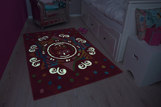 Spielteppich Kinderzimmer – kreatives Design mit Leuchteffekt.