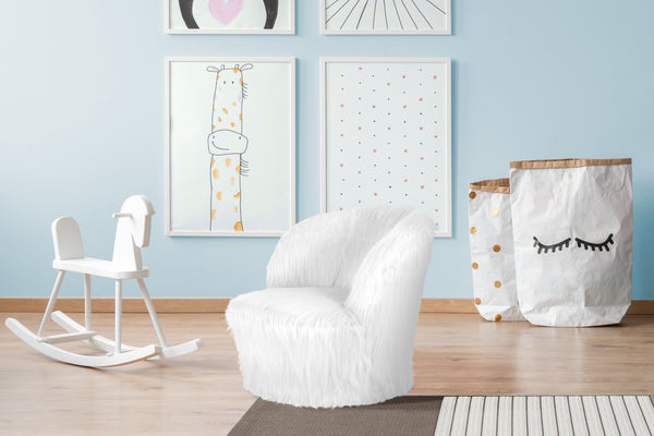 Der Kinderstuhl Nanny vereint maximalen Komfort mit einem eleganten Design, das Kinder und Eltern begeistert.