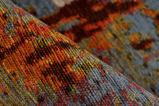 Bunter Teppich für ein lebendiges Zuhause: Der Primavera 525 ist der perfekte Wohnzimmerteppich, der Freude und Farbe in Ihre Einrichtung bringt.