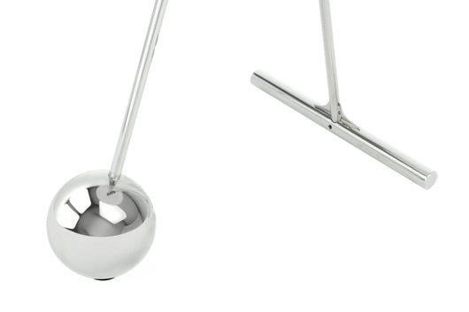 Design Beistelltisch mit Marmor-Optik: Eleganz trifft auf Funktionalität in Silber und Weiß.