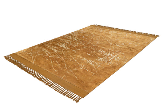 Strapazierfähig und pflegeleicht: Dieser moderner Hochflor Teppich ist die ideale Wahl für den Alltag.