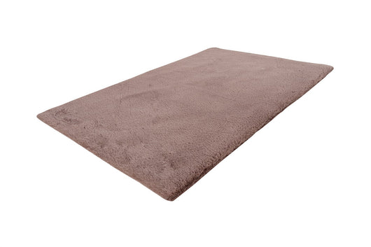Ein flauschiger Teppich fürs Bad, der die Raumtemperatur spürbar erhöht.
