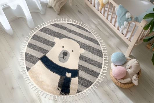 POLYPROPYLEN KINDERTEPPICH: Kurzer Flor ($9 \text{ mm}$ bis $11 \text{ mm}$) – einfach zu saugen und sauber zu halten.