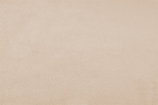 Bequeme Kuscheldecke: Die Decke mit den Maßen 130×170 cm bietet idealen Komfort für gemütliche Stunden auf dem Sofa.

