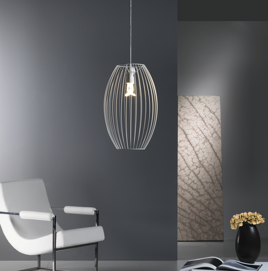 Das aus Stahldraht gefertigte Gestell dieser Drahtlampe ist ein besonderes Highlight. Die gleichmäßigen Abstände zwischen den einzelnen Strängen schaffen ein harmonisches Gesamtbild und verleihen der Lampe eine elegante Struktur. Die offene Form ermöglicht einen einfachen Austausch der Leuchtmittel (nicht im Lieferumfang enthalten).

