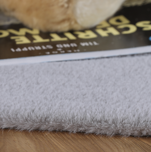 PFLEGELEICHT & SICHER: Dank Anti-Rutsch-Beschichtung und der Möglichkeit zur Maschinenwäsche bis $30^\circ \text{C}$