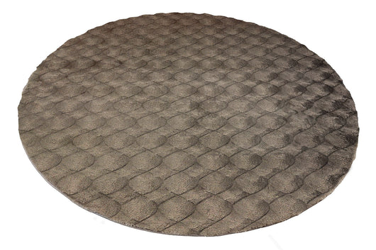 Mit seinem kuscheligen grauen Hochflor ist dieser Teppich die ideale Wahl, um Wohnräume optisch aufzuwerten, Wärme zu erzeugen und gleichzeitig einen modernen, gemütlichen Einrichtungsstil zu unterstützen.