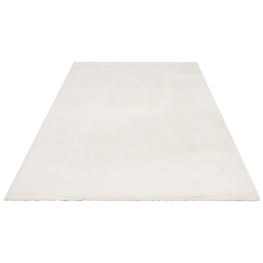 Helle Eleganz: Die Farbe Creme/Elfenbein ist zeitlos, hell und setzt einen eleganten, luxuriösen Akzent in jedem Raum.