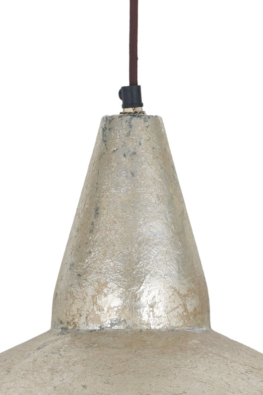 Die hochwertige Verarbeitung und die klassische Industrial Form machen diese Lampe im Industrial Design zu einem Must-have.