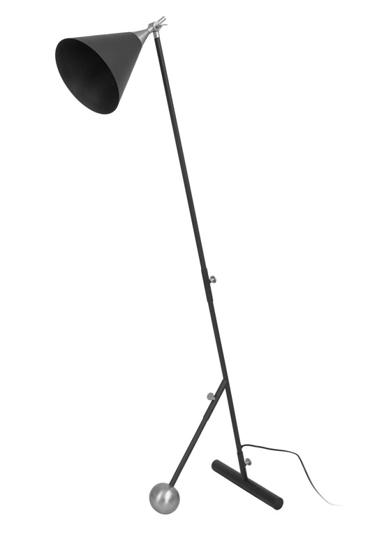 Die hochwertige Verarbeitung und das anspruchsvolle Factory-Design machen diese Lampe zur perfekten Wahl für Qualität.