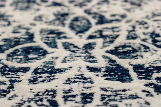 Jacquard Teppich Design: Mit seinem einzigartigen Design und der robusten Qualität ist der River 140 ein langlebiger und stilvoller Bodenbelag für jeden Raum.