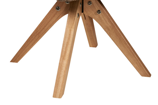 Dieser Stuhl in besonderen Design vereint Form, Funktion und Komfort auf höchstem Niveau.
