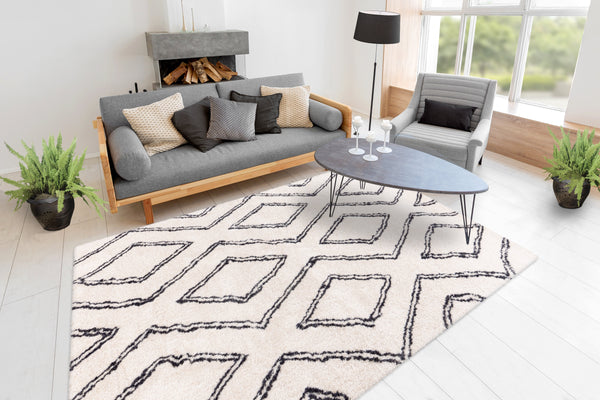 Als Teppich Schlafzimmer Hochflor überträgt dieses Modell eine warme Atmosphäre und ist schlicht gestaltet. Ideal für jeden Einrichtungsstil.

