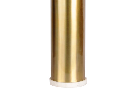 Detailaufnahme des goldenen Kerzenständers Shanti 225, der durch sein edles Design und die hochwertige Verarbeitung besticht.