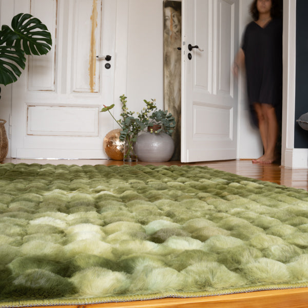 Mon tapis camouflage : le tapis polyvalent vert pour votre maison 845*