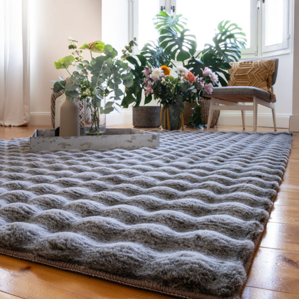 Mon tapis Calypso 885 Taupe – Luxueux et fait main*