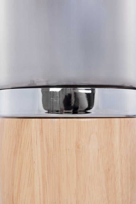 Qualität trifft auf Ästhetik: Eine handgefertigte Lampe, die den Standard für Moderne Tischlampen Wohnzimmer neu definiert.