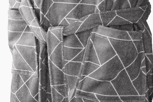 Elegantes Grau: Die neutrale Farbe Grau ist stilvoll, zeitlos und passt perfekt zu jeder Badezimmer- oder Wellness-Einrichtung.

