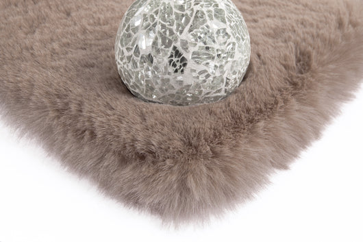 Teppich für jedes Zuhause: Rabbit Light in Taupe 525*- Product vendor