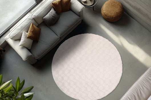 Mit seiner flauschigen Oberfläche, der warmen Cream-Farbe und der strapazierfähigen Verarbeitung ist dieser Hochflor Teppich eine stilvolle Bodenlösung für Wohn-, Schlaf- und Kinderzimmer.