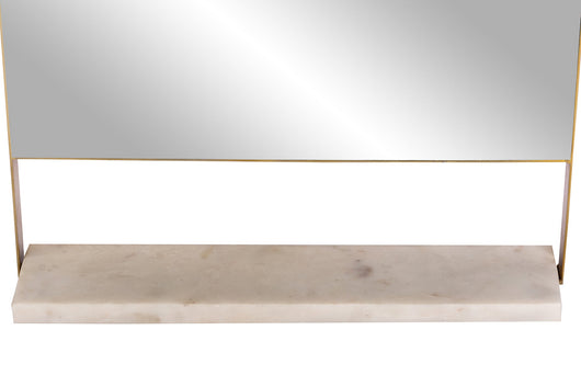 Dieser Wandspiegel bereichert Ihr Zuhause auf optische und praktische Weise. Sein einzigartiges Design mit orientalischen Nuancen und der feine Metallrahmen machen ihn zu einem echten Blickfang. Das absolute Highlight ist die integrierte Ablagefläche aus echtem Marmor, auf der Sie Dekorationen oder Alltagsgegenstände stilvoll präsentieren können. Ein handgefertigtes Kunstwerk, das Funktionalität und Eleganz perfekt vereint.

