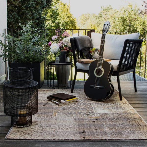 Vielseitig einsetzbar: Dieser hochwertige Teppiche Wohnzimmer kann sowohl im Wohnzimmer als auch auf der Terrasse überzeugen.