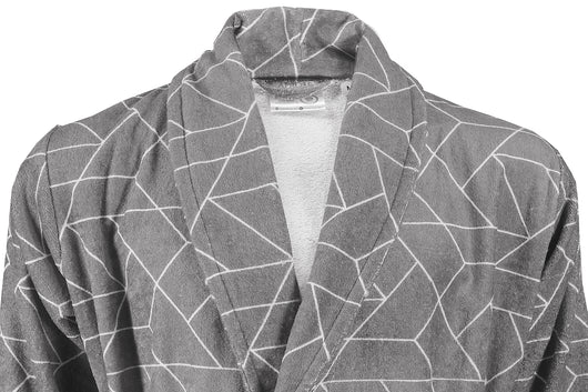 Schnelle Feuchtigkeitsaufnahme: Die natürliche Baumwollfaser nimmt Feuchtigkeit effektiv auf und hält den Körper warm.

