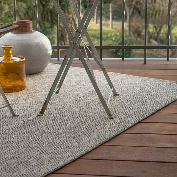 Hochwertiger Outdoorteppich für innen und außen – Robuste Polypropylen-Qualität für jedes Ambiente 872*